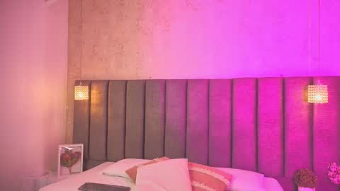 Snapshot of sofiaa_cortes chatting on 12/05/25, 11:19 Sofi online show from 12/05/25, 11:19