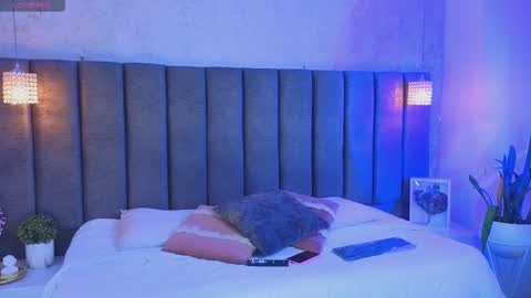 Snapshot of sofiaa_cortes chatting on 12/14/25, 11:37 Sofi online show from 12/14/25, 11:37