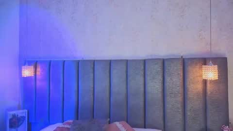 Snapshot of sofiaa_cortes chatting on 12/21/25, 11:17 Sofi online show from 12/21/25, 11:17