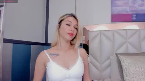 Snapshot of sofiaa_morris chatting on 01/13/26, 07:08 Sofia online show from 01/13/26, 07:08