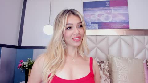 Sofia online show from 04/15/26, 07:32