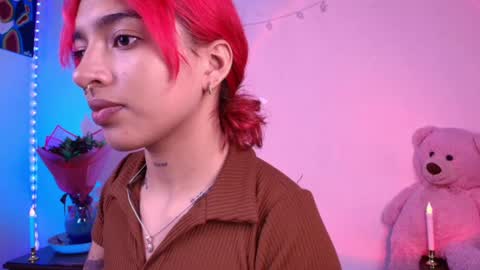 Sofia online show from 12/25/24, 12:05