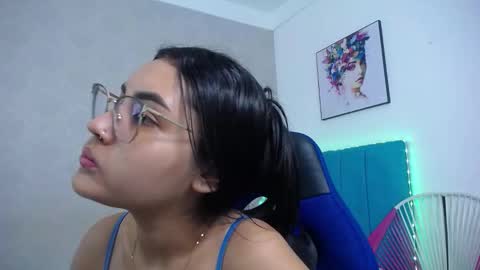 Sofia online show from 11/30/25, 12:20