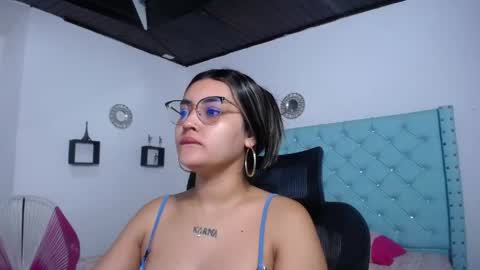 Snapshot of sofiaasexy19 chatting on 04/18/26, 12:20 Sofia online show from 04/18/26, 12:20