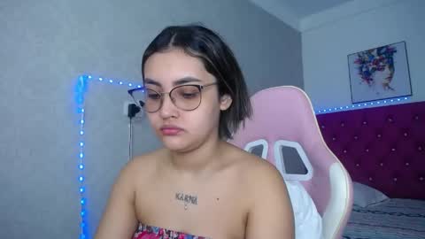 Snapshot of sofiaasexy19 chatting on 05/07/26, 12:32 Sofia online show from 05/07/26, 12:32