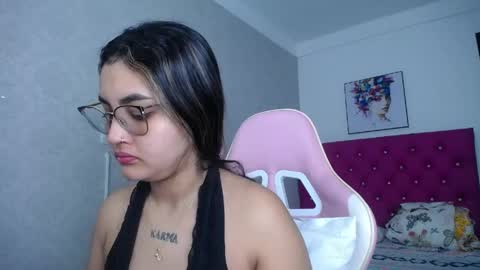 Snapshot of sofiaasexy19 chatting on 05/16/26, 12:37 Sofia online show from 05/16/26, 12:37