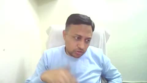 sofiabigis16 online show from 02/18/26, 10:00