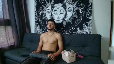 sofiablossom22 online show from 04/14/26, 09:21