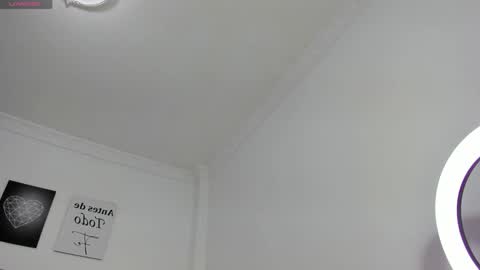 Snapshot of sofiabosch chatting on 01/03/25, 05:28 Sara online show from 01/03/25, 05:28