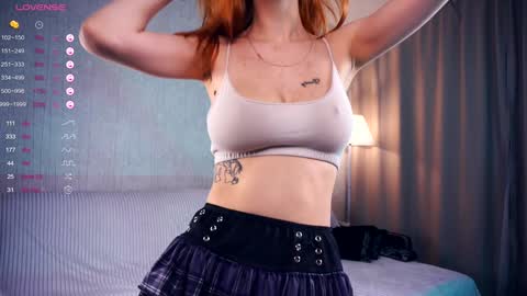 Snapshot of sofiabruno chatting on 01/10/25, 05:05 Hi My name is Sofia Welcome to my room Please thumbs up - its important online show from 01/10/25, 05:05