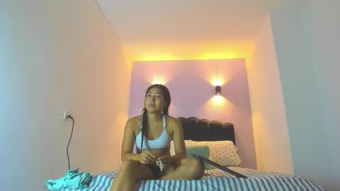 Sofia online show from 11/25/25, 10:37