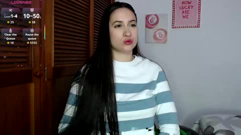 sofiaduque_26 online show from 04/18/26, 02:10