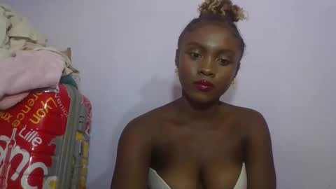 sofia online show from 04/12/26, 05:12