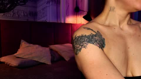 Sofia online show from 02/02/25, 02:13