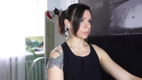 Sofia online show from 10/02/25, 09:38