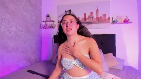 sofialujan_ online show from 06/22/26, 11:35