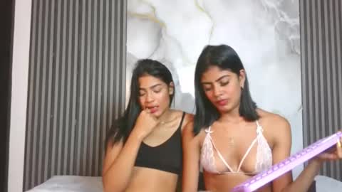 HotLesGirls online show from 11/03/25, 10:21