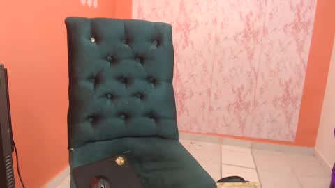 love online show from 03/09/25, 01:35