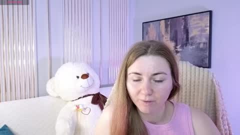 Sofia online show from 04/05/26, 01:03