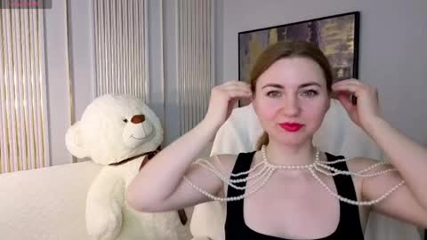 Sofia online show from 04/19/26, 01:16