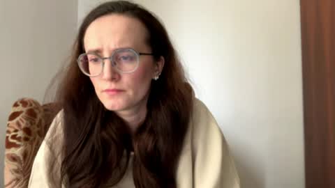 Sofia online show from 03/31/26, 01:11