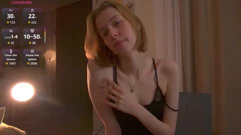 Sofia Help me overcome shynes with 100 thumbs up online show from 12/19/25, 09:22