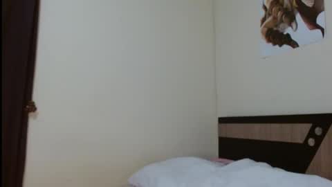 Snapshot of sofiar69 chatting on 12/03/24, 04:25 sofi online show from 12/03/24, 04:25