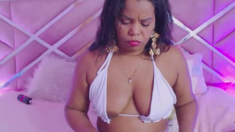 Snapshot of sofiarou chatting on 12/03/25, 09:46 Sofia online show from 12/03/25, 09:46