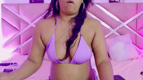 Snapshot of sofiarou chatting on 12/04/25, 10:51 Sofia online show from 12/04/25, 10:51