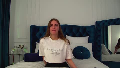 Snapshot of sofiasarvain chatting on 01/14/26, 06:30 Sofia online show from 01/14/26, 06:30