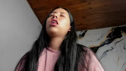 Sofia and Noah online show from 04/03/26, 11:30