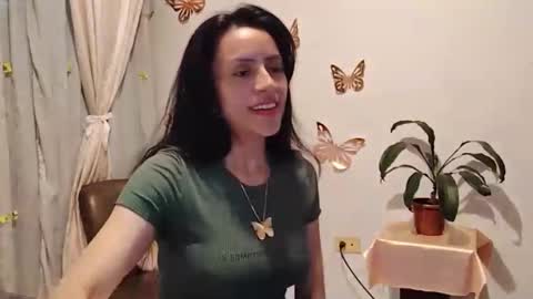 Sofi Bella online show from 10/19/25, 01:23