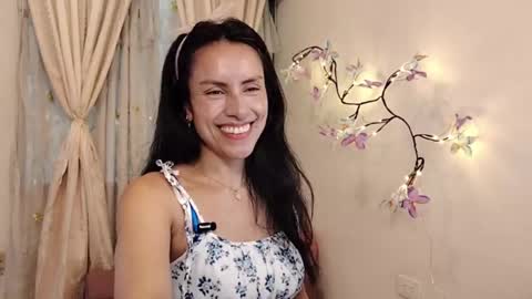 Sofi Bella online show from 04/26/26, 07:22