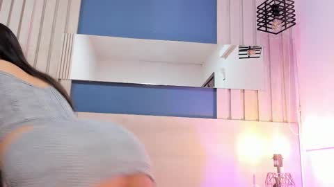 Snapshot of soficandy_ chatting on 10/06/25, 12:24 soficandy_ online show from 10/06/25, 12:24