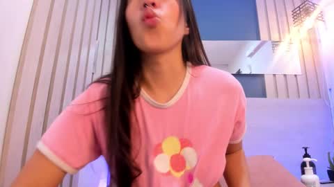 Snapshot of soficandy_ chatting on 02/02/26, 01:32 soficandy_ online show from 02/02/26, 01:32