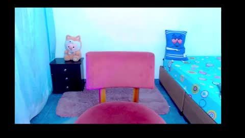 Snapshot of sofie888 chatting on 11/22/25, 12:42 Just Sofi online show from 11/22/25, 12:42