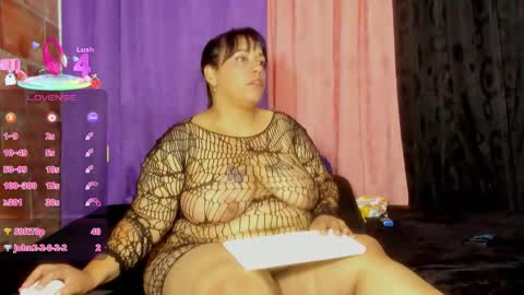 Vicky  online show from 10/17/25, 01:03