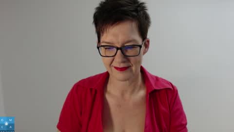 Sofie Velvet online show from 11/17/25, 06:08