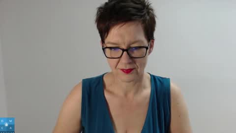 Sofie Velvet online show from 12/18/25, 07:25