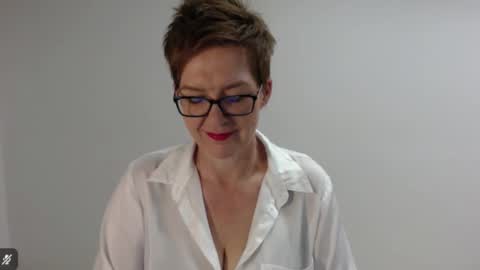 Sofie Velvet online show from 04/16/26, 06:25