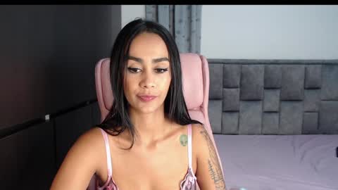 Snapshot of sofierosse_ chatting on 12/29/24, 02:27 Sofie Rosee online show from 12/29/24, 02:27
