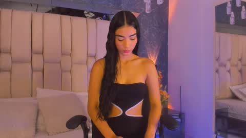 Snapshot of sofiewild_ chatting on 10/19/25, 07:14 sofie online show from 10/19/25, 07:14