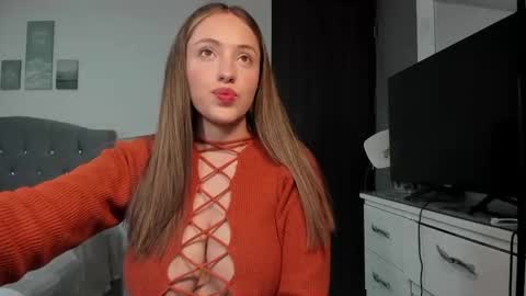 Snapshot of sofii_100 chatting on 01/09/26, 07:26 Sofi online show from 01/09/26, 07:26