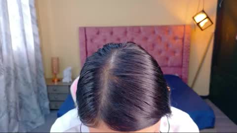 sofii_cute01 online show from 01/17/26, 12:43