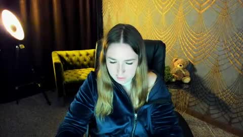 sofii_darling online show from 04/19/26, 04:39