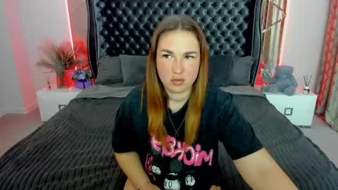 sofii_darling online show from 05/01/26, 04:55