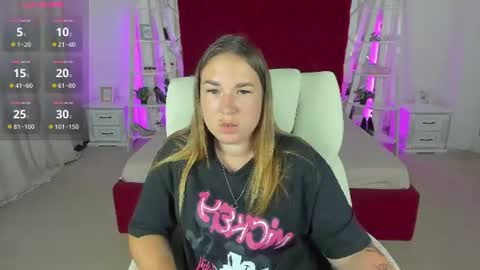 Snapshot of sofii_darling chatting on 07/10/26, 04:42 sofii_darling online show from 07/10/26, 04:42