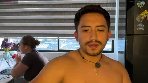 sofii_n_diego online show from 04/06/26, 10:44