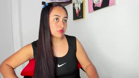 sofiia rodriguez online show from 11/12/25, 03:12