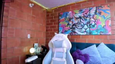 Snapshot of sofiiaa_gomez_ chatting on 01/15/25, 09:20 Sofi. G online show from 01/15/25, 09:20